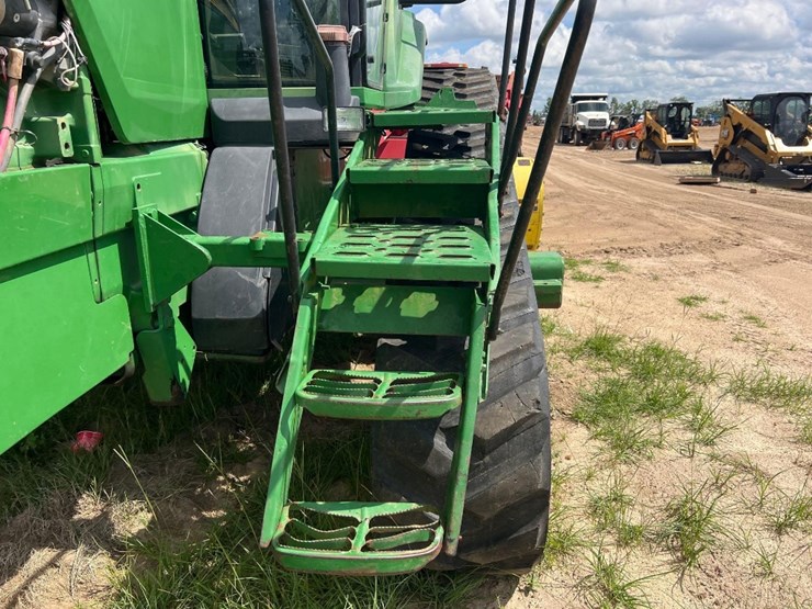 john-deere-8410t-image-24