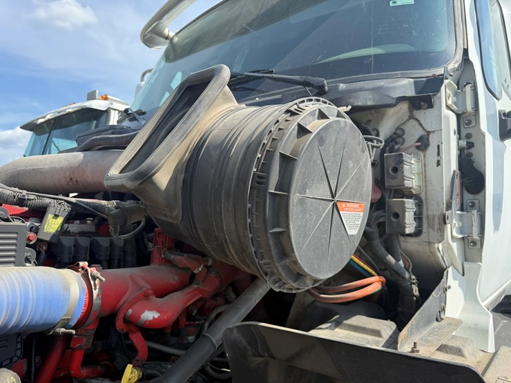 2010-international-prostar-image-65