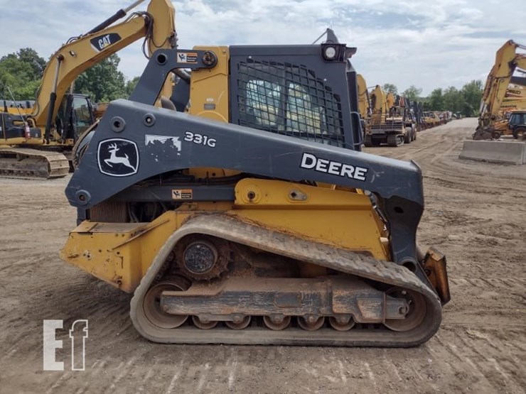 2020-deere-331g-image-3