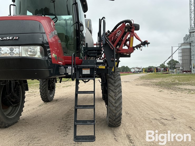2016-case-ih-patriot-4440-image-9