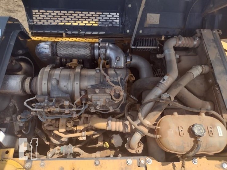 2020-deere-130g-image-49