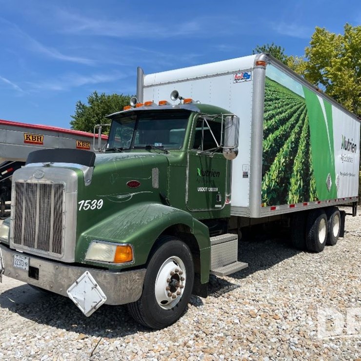 1999 PETERBILT 385