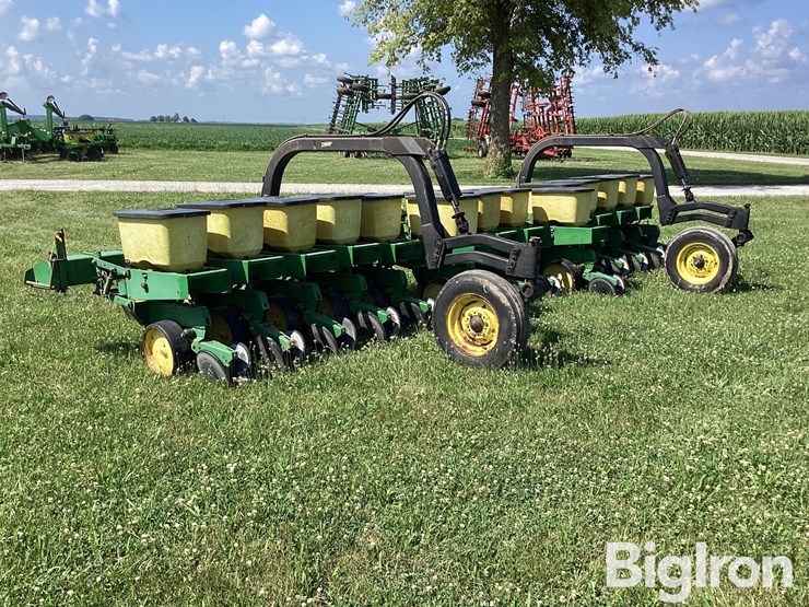 john-deere-7100-image-8
