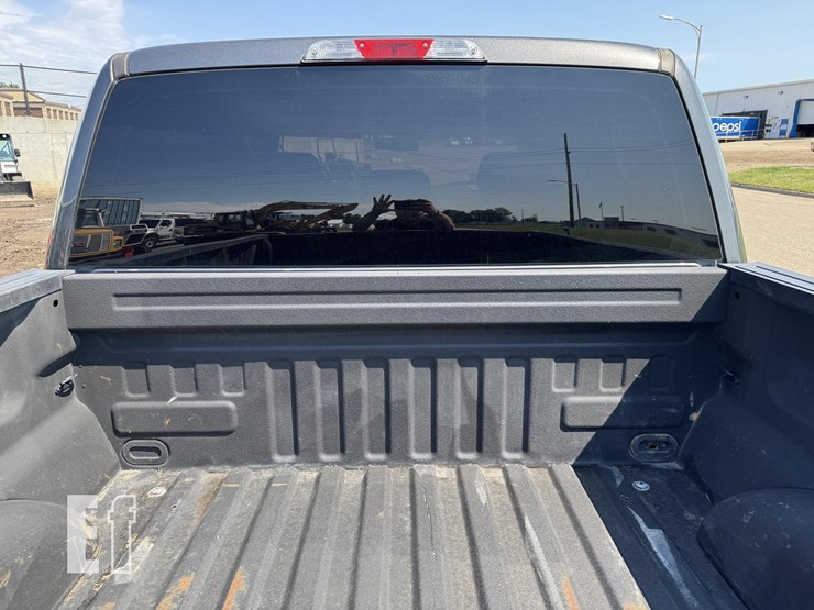 2019-ford-f150-image-30