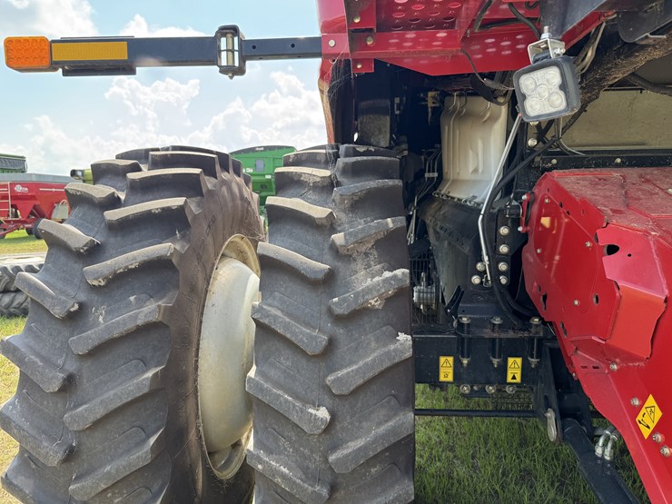 2022-case-ih-8250-image-4