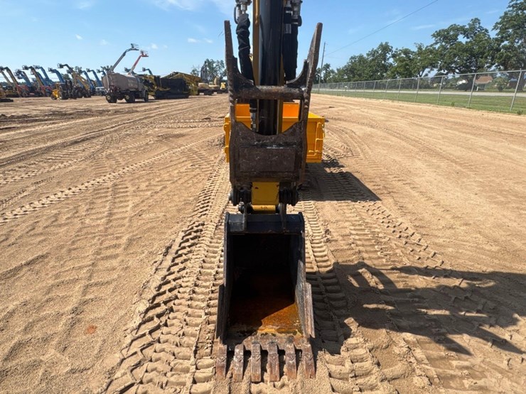 caterpillar-305cr-image-24