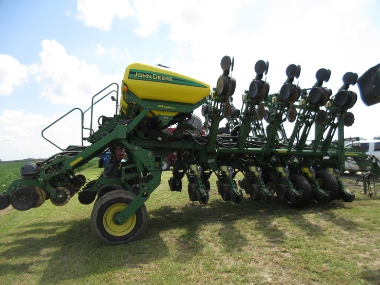 john-deere-1790-image-9