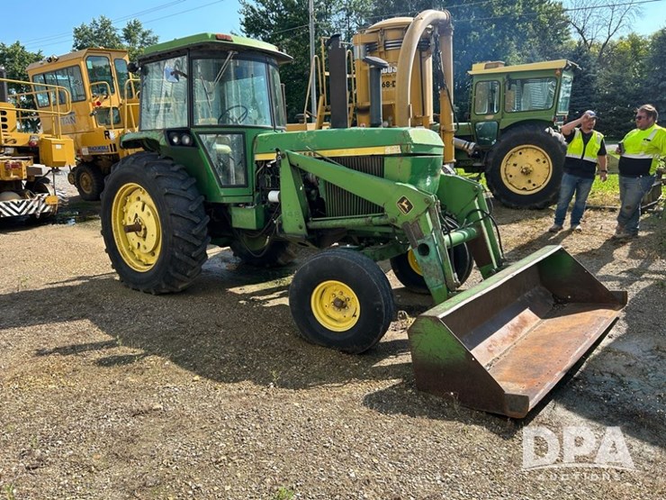 john-deere-4430-image-36