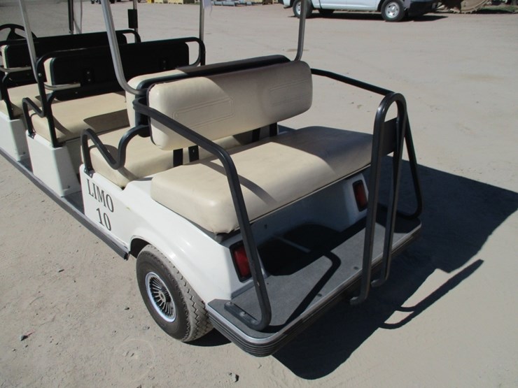 club-car-golf-shuttle-cart,-image-10
