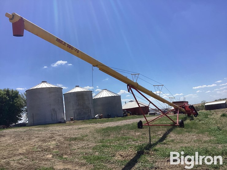 westfield-mkx-100-73-10-x-73'-swing-away-hopper-auger-image-5