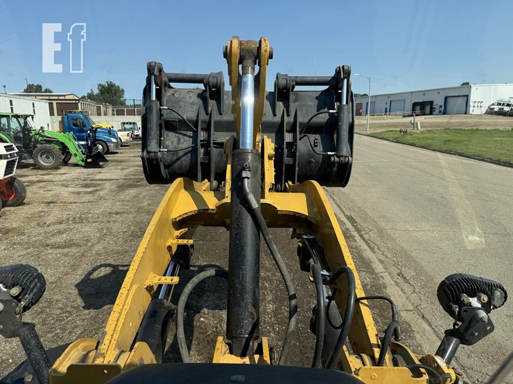2021-caterpillar-920-image-41