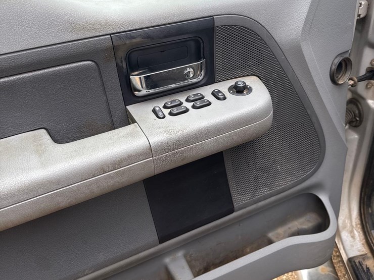 2006-ford-f150-xlt-image-10
