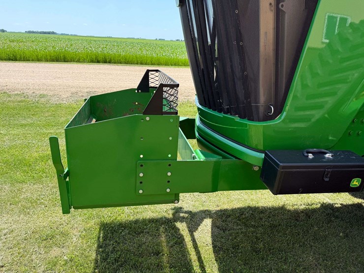 2021-john-deere-9570rx-image-32