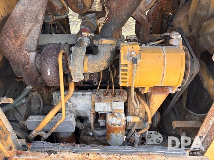 1989-caterpillar-it28b-image-38