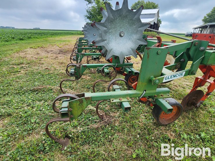 glencoe-8r30-row-crop-cultivator-image-15