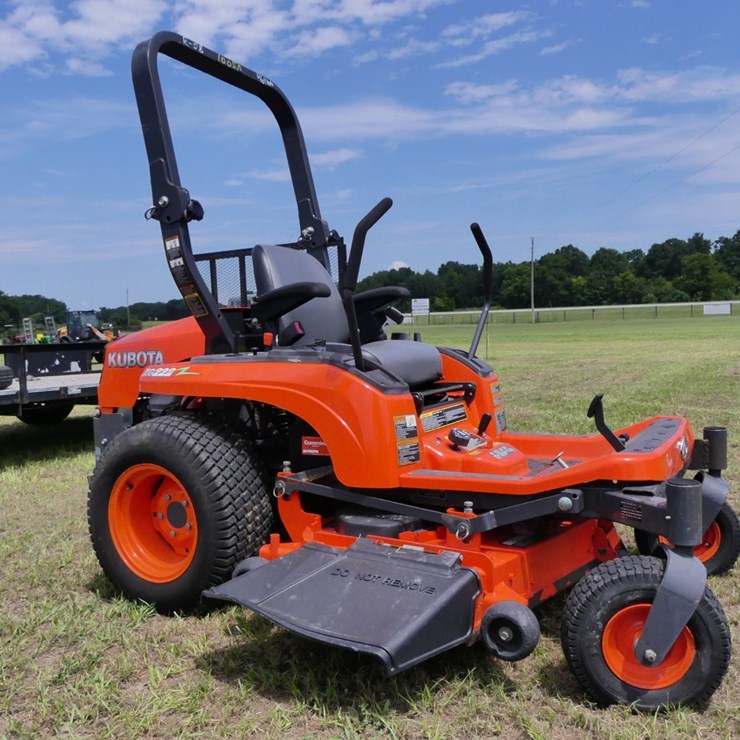 KUBOTA ZG222