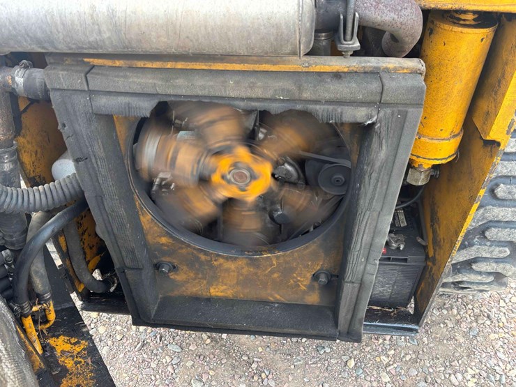 hydra-mac-inc.-1300-skid-steer-image-10