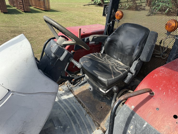 case-ih-farmall-105u-image-10