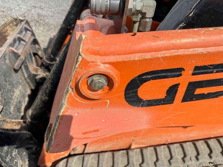 2019-gehl-rt105-image-31