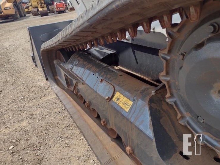 2023-bobcat-t770-image-24