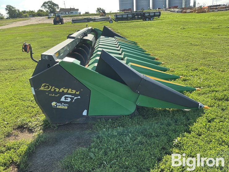 2016-drago-gt-12-30-corn-head-image-4