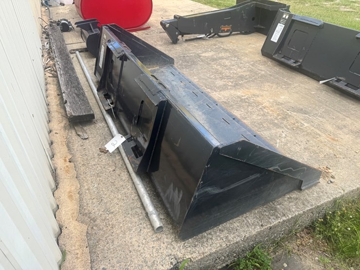 80"-wolverine-skid-steer-front-bucker---tdb-11-84w-image-3