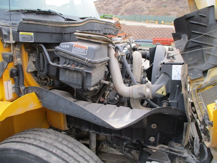 2013-international-durastar-4300-image-21