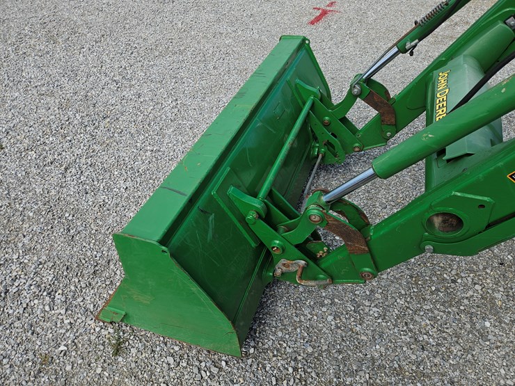 2015-john-deere-5075e-image-5
