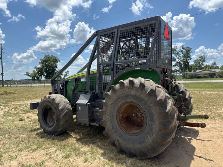 2015-john-deere-5100m-image-8
