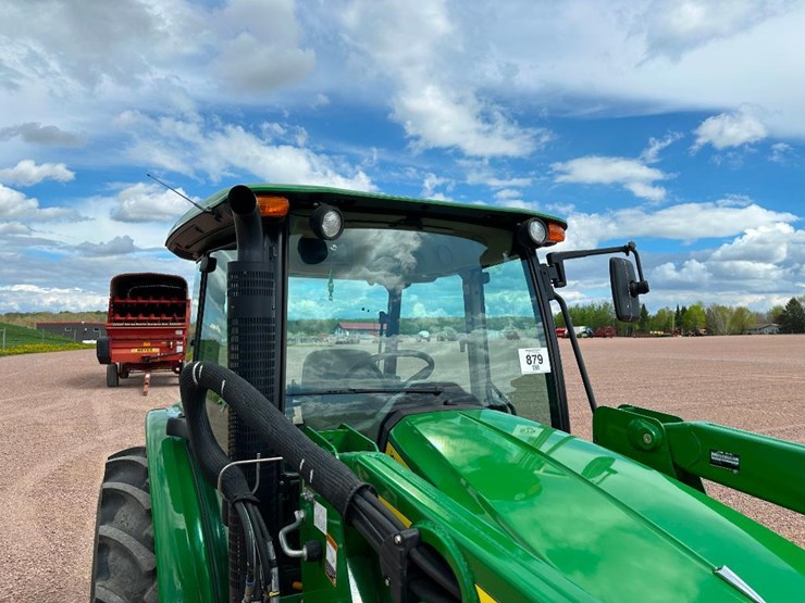 2020-john-deere-5075e-image-17