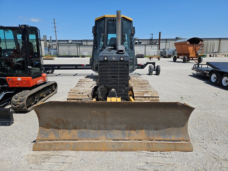 2016-deere-450j-lgp-image-2