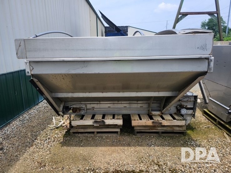2018-john-deere-f4365-image-14