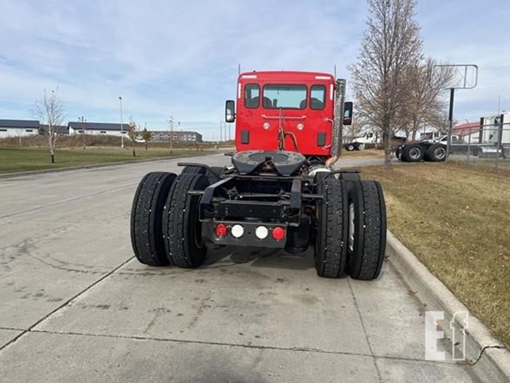 2016-kenworth-t880-image-5