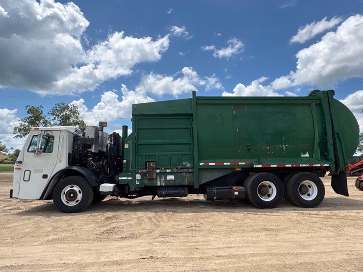 2014-mack-leu613-image-1