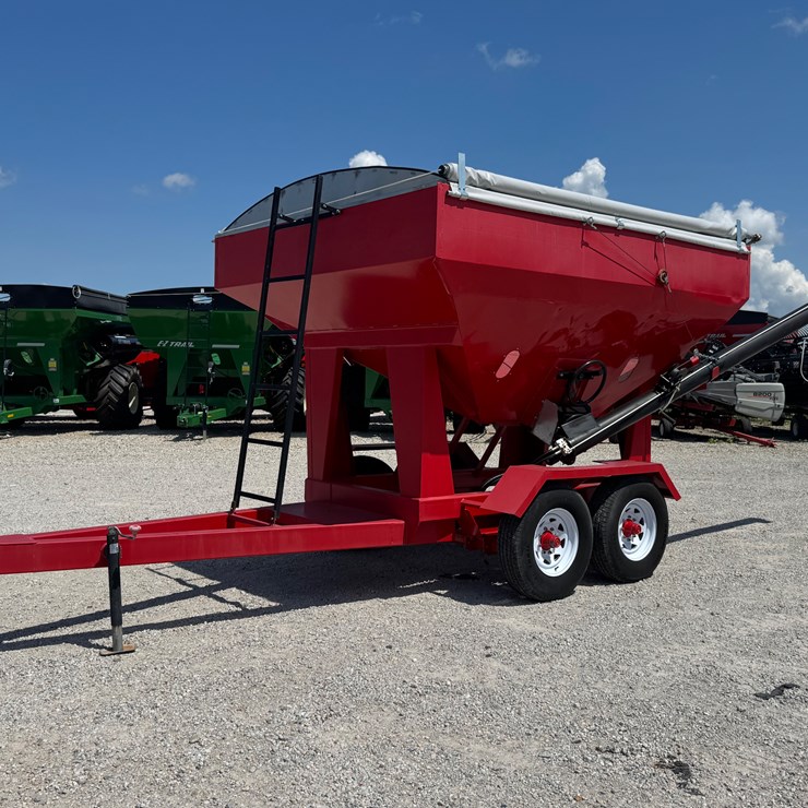 #1095 • EZ Trail Seed Tender 220