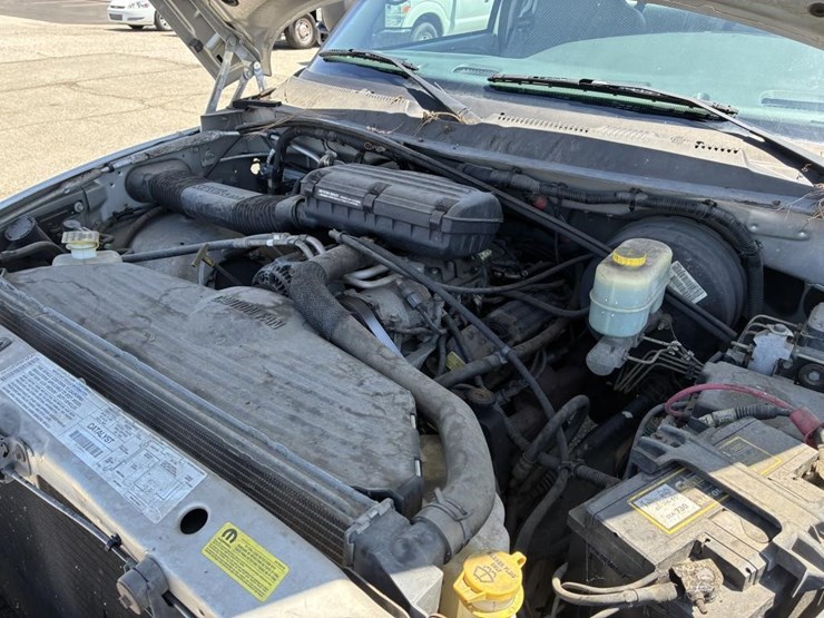 2001-dodge-2500-image-5