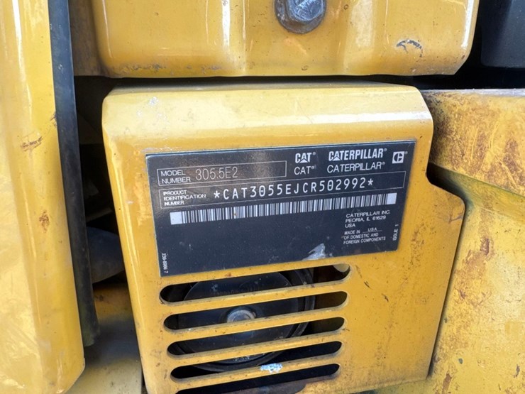 2017-caterpillar-305.5e2-cr-image-19