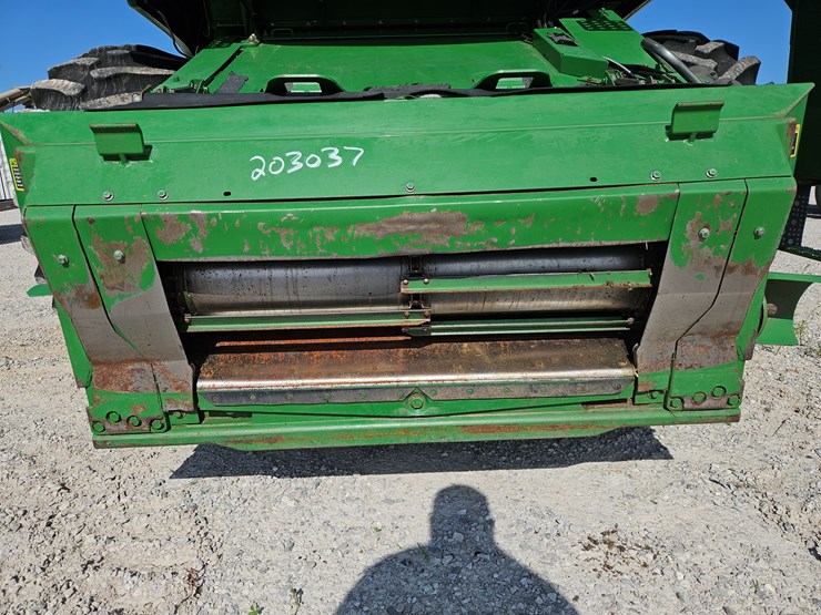 2004-john-deere-9560-image-3