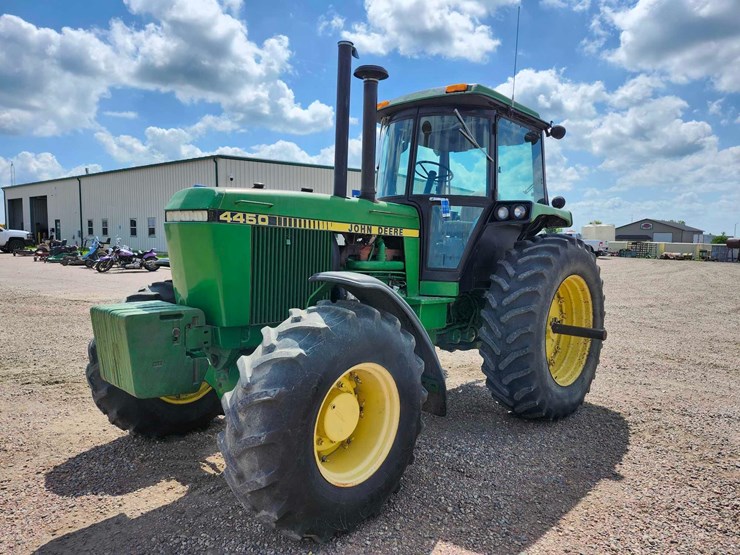 john-deere-4450-image-1