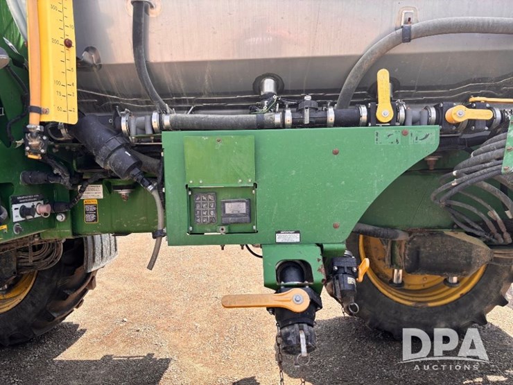2017-john-deere-r4045-image-56