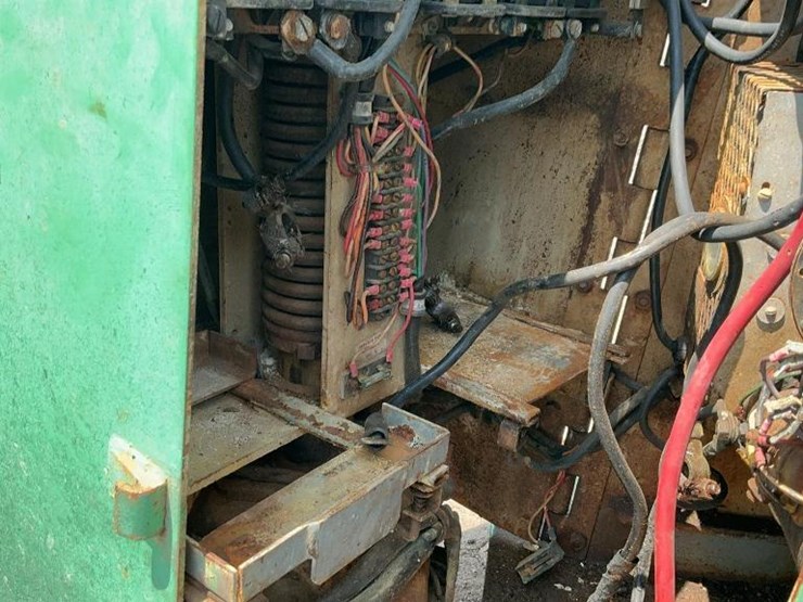 #1350-•-crown-electric-forklift-image-17