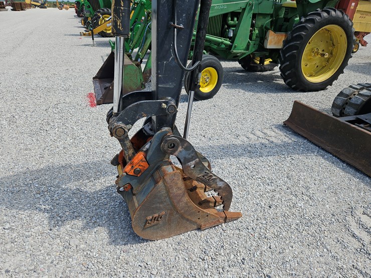 2019-deere-60g-image-2
