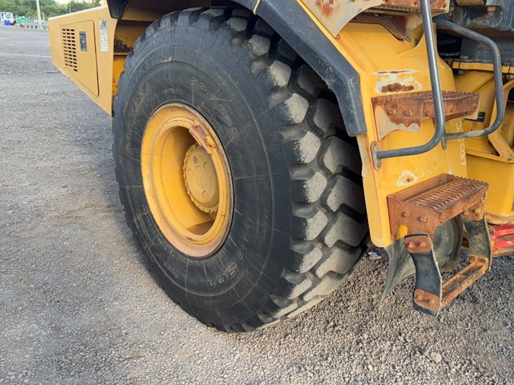 deere-250d-image-13