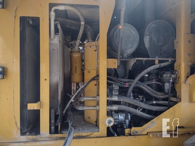 caterpillar-930g-image-26