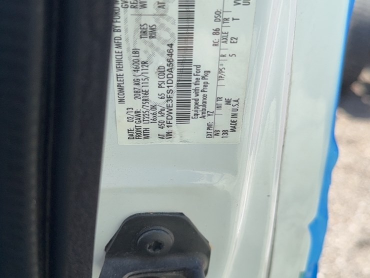 2013-ford-e350-image-11