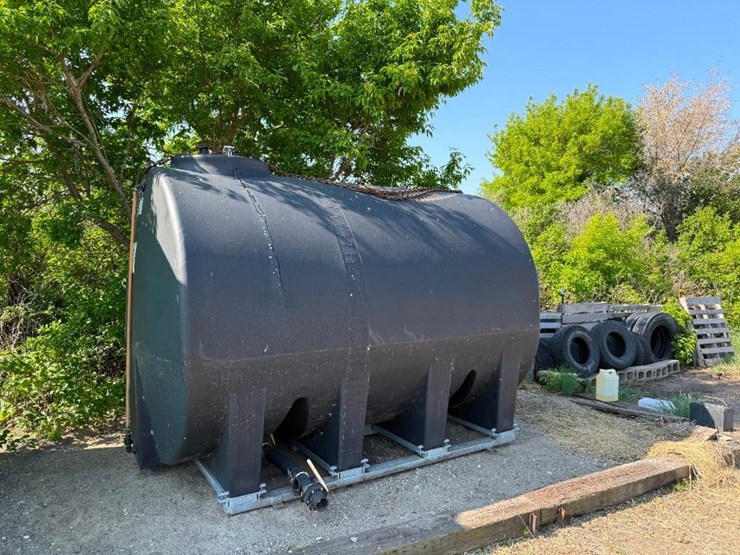 poly-water-tank-image-1