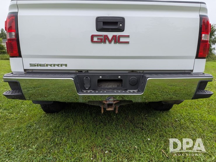 2016-gmc-sierra-pickup-(lt1366)-image-9