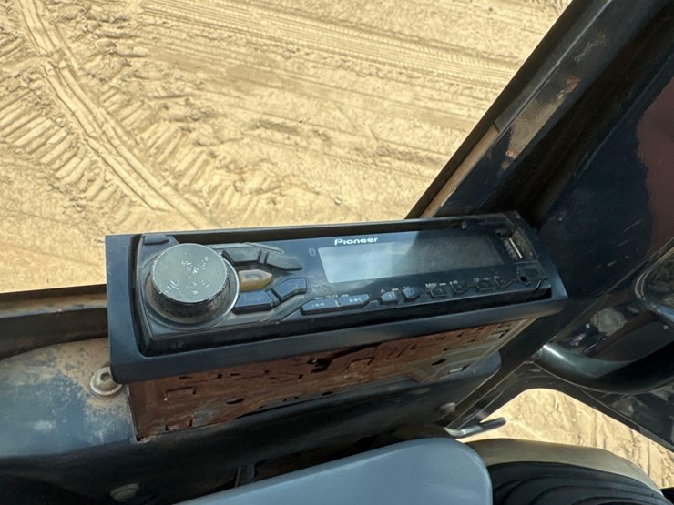 deere-35g-image-31