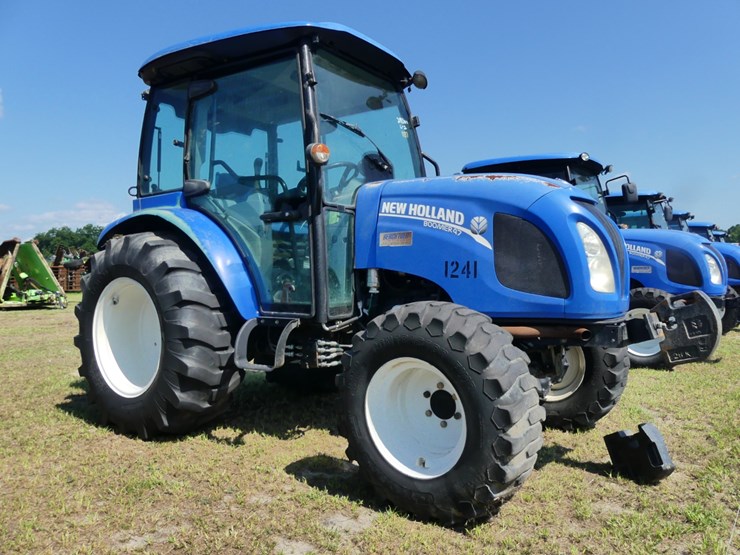 new-holland-boomer-47-image-1
