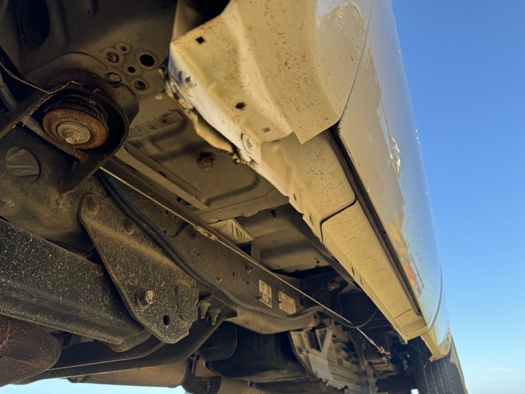 2011-ford-f250-xl-image-9
